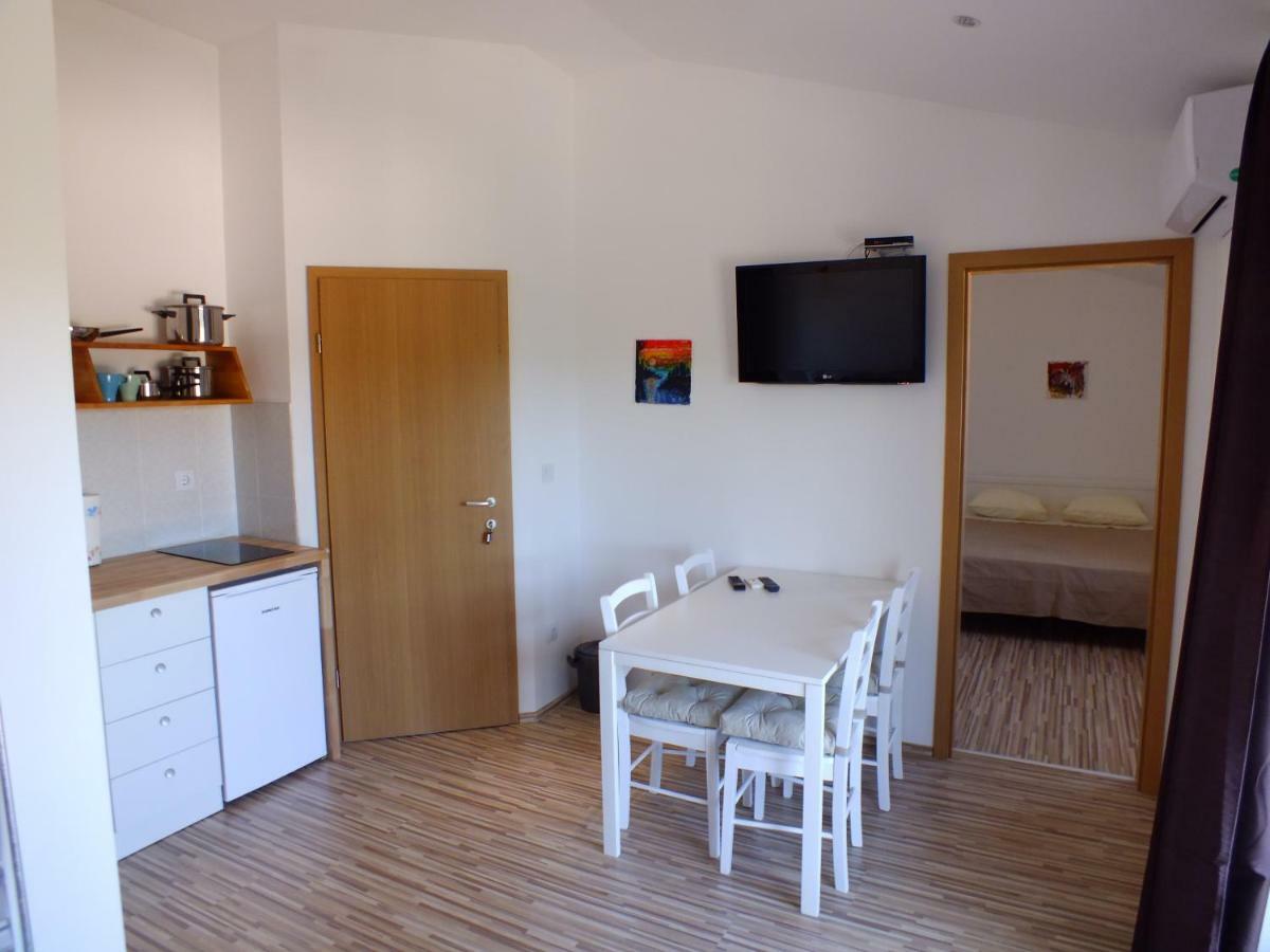 Apartmani Barisic Brodarica  Extérieur photo